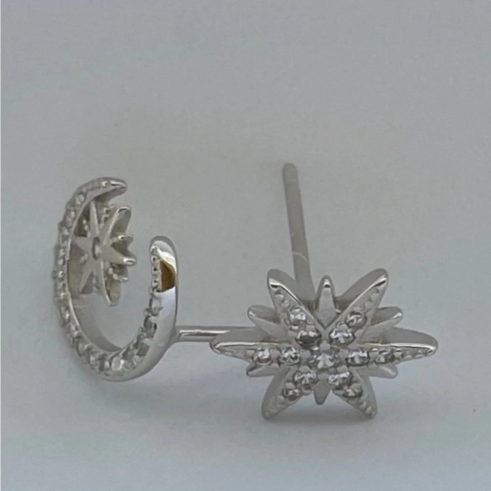 Day and Night Stud Earrings Asymmetric - Picture 1 of 10